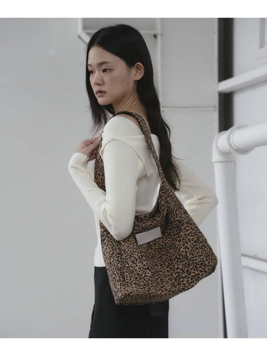 Leopard print in pocket shoulder bag Camel - THE GREEN LAB - BALAAN 1