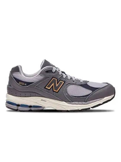 2002R Low Top Sneakers Castlerock - NEW BALANCE - BALAAN 2