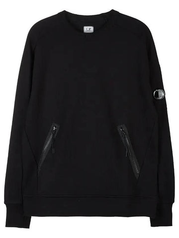 Men's Lens Wappen Pocket Diagonal Sweatshirt Black - CP COMPANY - BALAAN 1