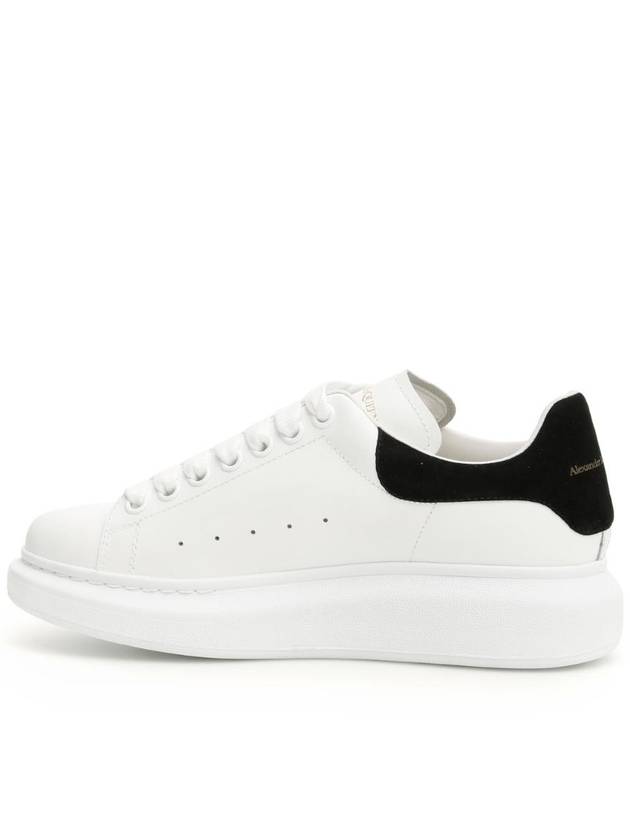 Oversized Low Top Sneakers White - ALEXANDER MCQUEEN - BALAAN 4