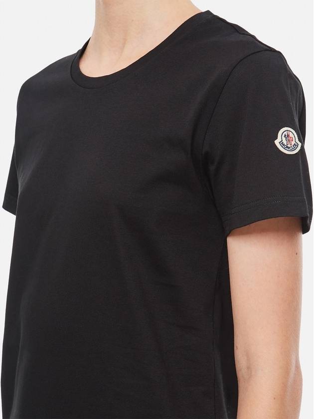 Logo Patch Black Women s Short Sleeve T Shirt 8C73200 V8058 - MONCLER - BALAAN 4