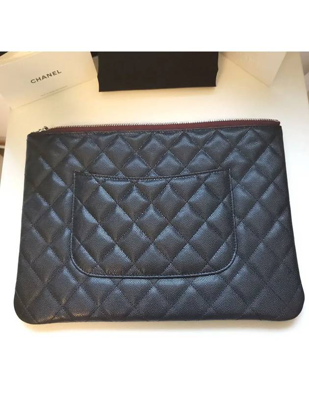 Medium Classic Clutch Bag Caviar Leather & Silver Black - CHANEL - BALAAN 6