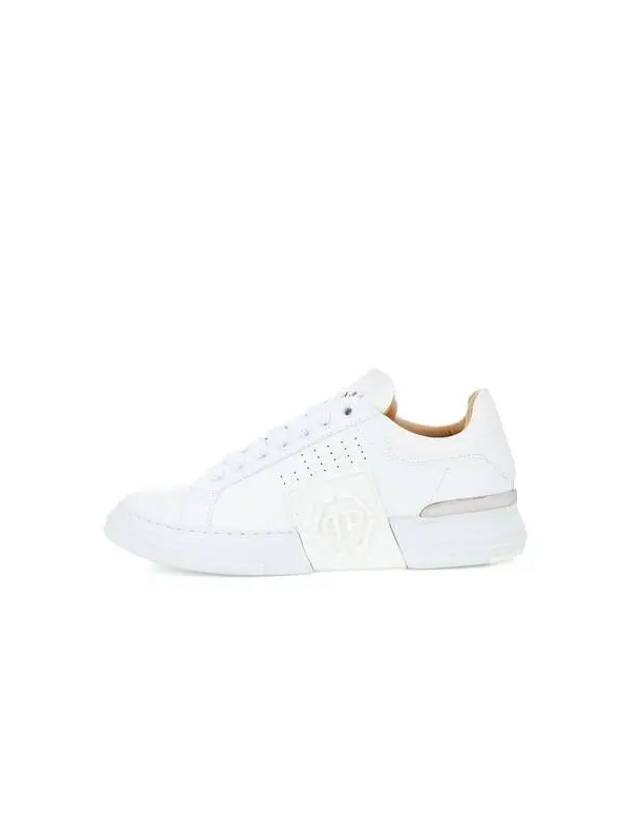 Women's Enamel Patch Leather Sneakers White 271709 - PHILIPP PLEIN - BALAAN 1