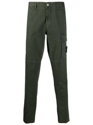 7315312L1 V0159 Wappen Patch Pocket Cargo Pants Khaki Men s TLS 271093 - STONE ISLAND - BALAAN 1