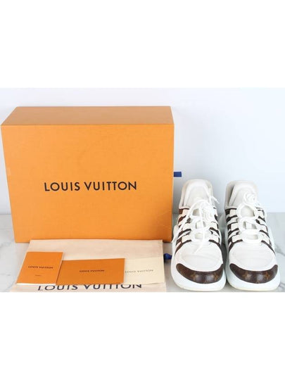 Archlight 41 - LOUIS VUITTON - BALAAN 2