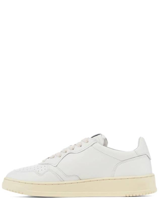 Medalist Leather Low Top Sneakers White - AUTRY - BALAAN 5