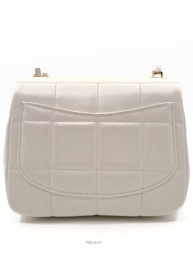 women cross bag - CHANEL - BALAAN 5