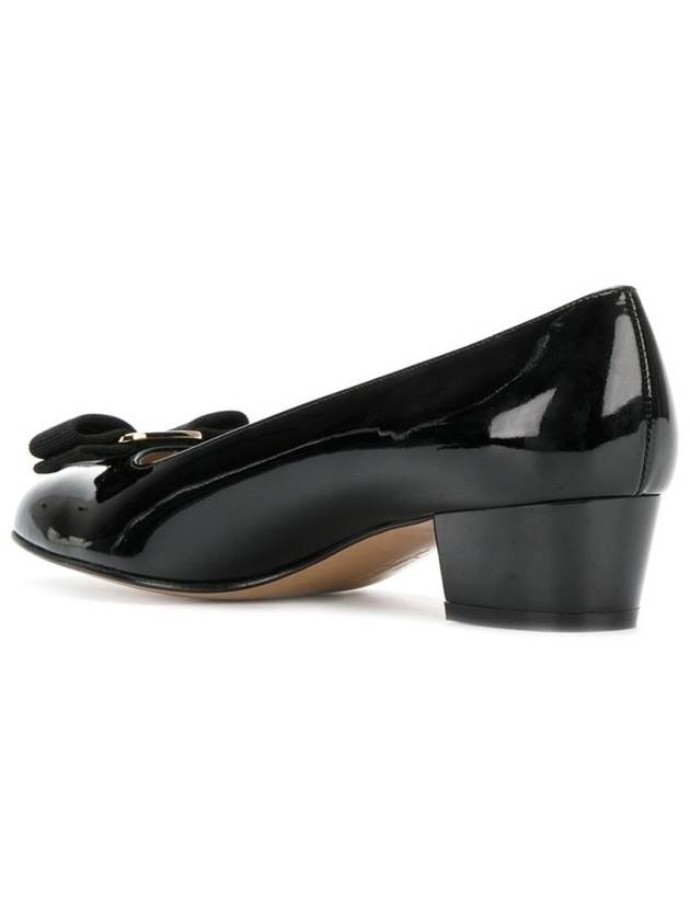 Women's Vara Bow Pumps Black - SALVATORE FERRAGAMO - BALAAN 5