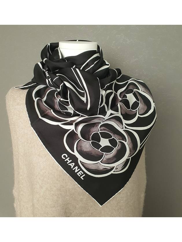 Camellia Drawing Square Scarf Black - CHANEL - BALAAN 7