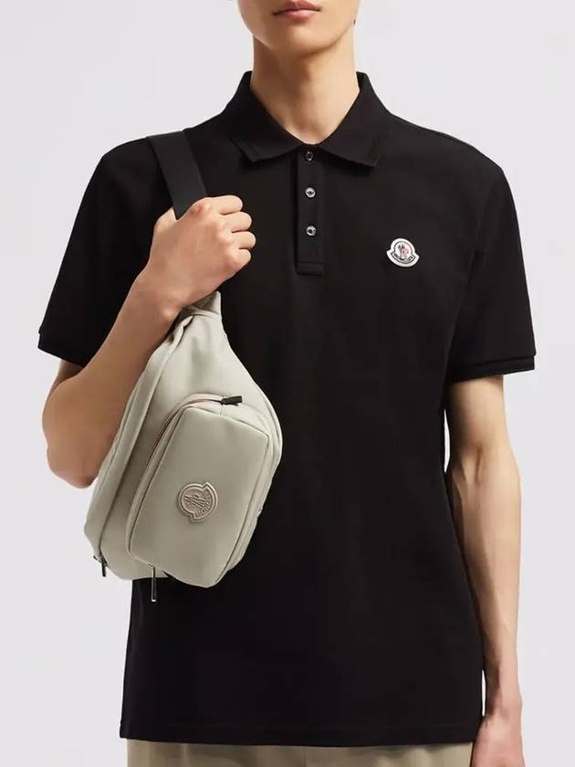 Logo Patch Short Sleeve Polo Shirt Black - MONCLER - BALAAN 3