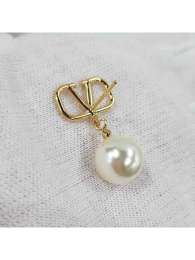 V Logo Pearl Earrings Gold - VALENTINO - BALAAN 8