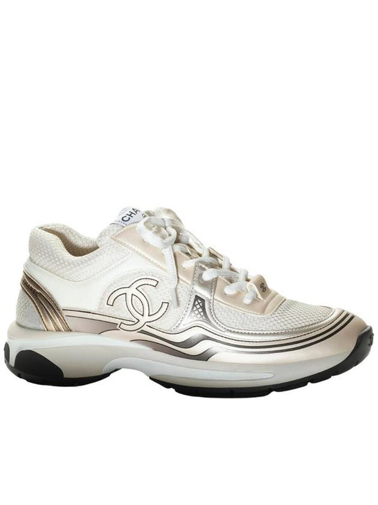 Women CC Logo Fabric Laminated Low Top Sneakers Silver Ivory - CHANEL - BALAAN 2