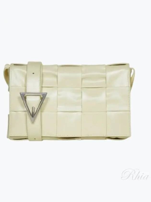 Intrecciato Triangle Buckle Cassette Cross Bag Yellow - BOTTEGA VENETA - BALAAN 2