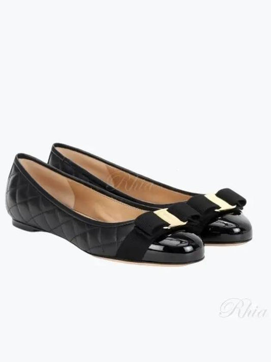 Varina Quilting Leather Ballet Flat Black - SALVATORE FERRAGAMO - BALAAN 2