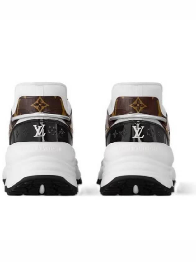 Women's Run 55 Trainer Low Top Sneakers White - LOUIS VUITTON - BALAAN 7