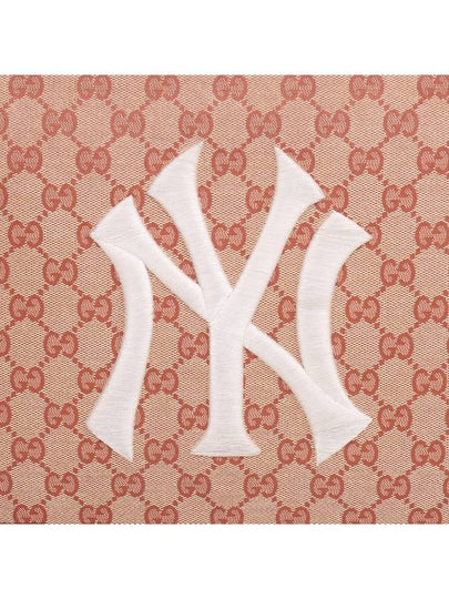 GG Fabric New York Yankees Medium Clutch Bag 547796 - GUCCI - BALAAN 2