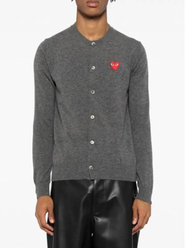 Round neck red heart emblem wool cardigan gray AX N007 - COMME DES GARCONS PLAY - BALAAN 2