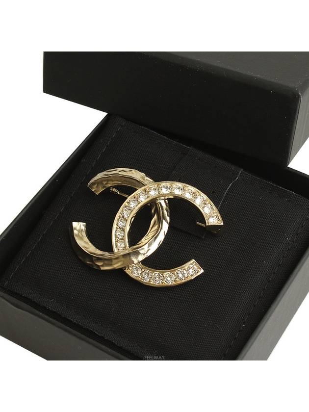 Women Brooches Pins - CHANEL - BALAAN 4