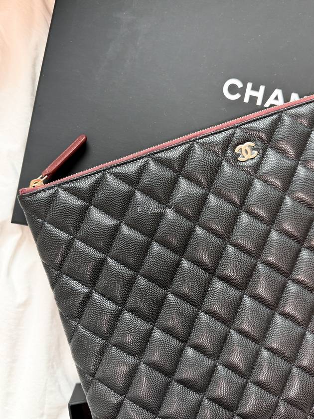 Classic Caviar Medium Pouch Bag Black Gold - CHANEL - BALAAN 4