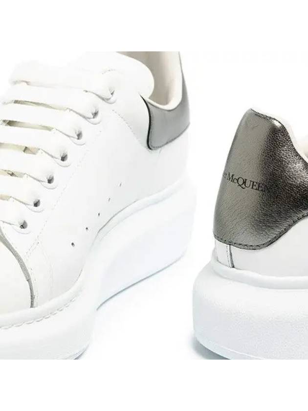 Oversized Low Top Sneakers Black White - ALEXANDER MCQUEEN - BALAAN 5