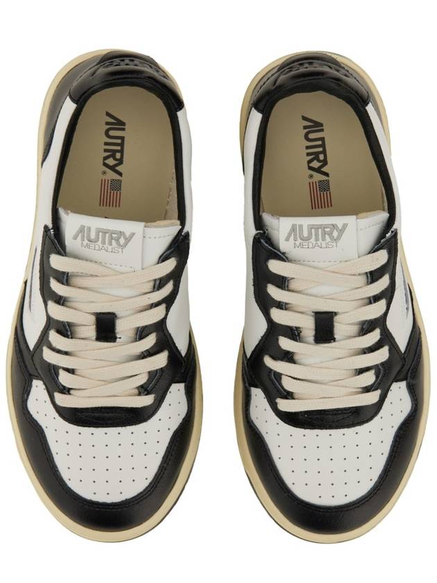 Medalist Killer Whale Sneakers White Black - AUTRY - BALAAN 7