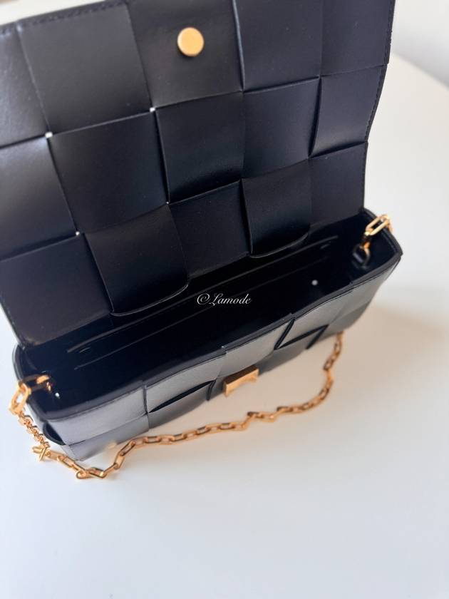 Cassette Bag Pouch On Chain Shoulder Bag Black - BOTTEGA VENETA - BALAAN 6