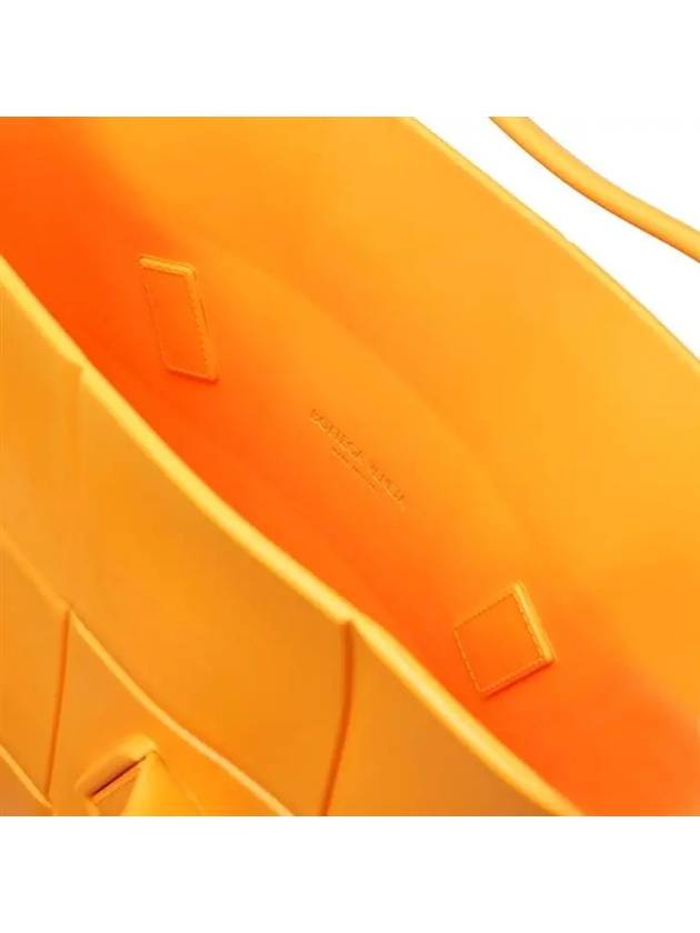 Rubber Maxi Arco Tote Bag Tangerine - BOTTEGA VENETA - BALAAN 3