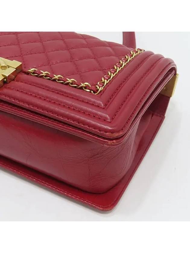 A67086 Red Calfskin Boy Medium Chain Decoration Gold Logo Flap Shoulder Bag - CHANEL - BALAAN 6