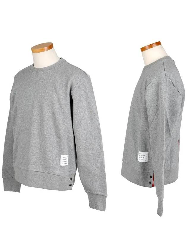 Center Back Stripe Crewneck Sweatshirt Light Grey - THOM BROWNE - BALAAN 4