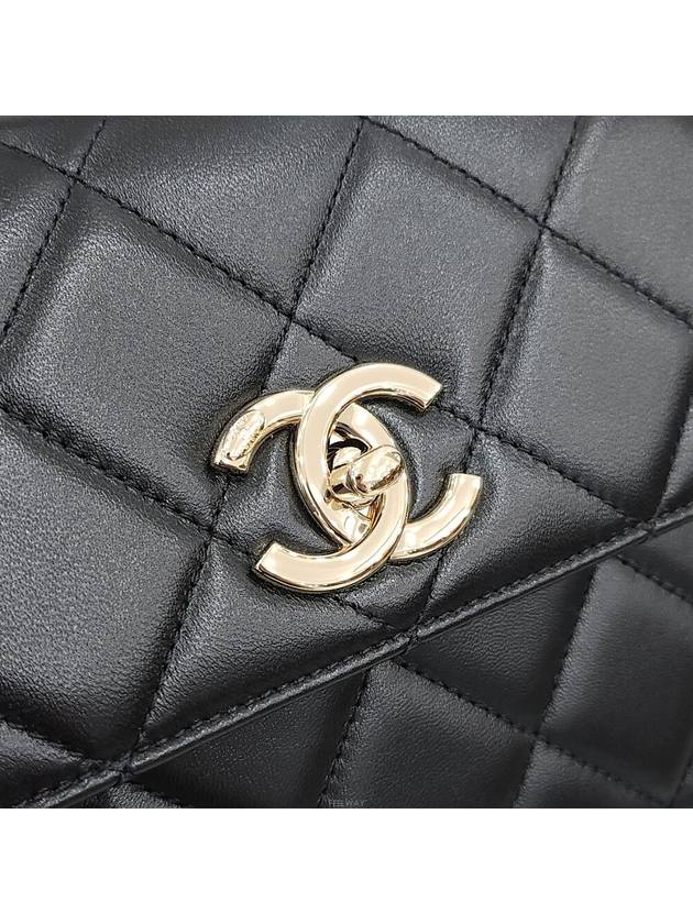 Lux You Trendy CC Small Lambskin Top Handle Flap Bag New Built in Chip A92236 - CHANEL - BALAAN 5