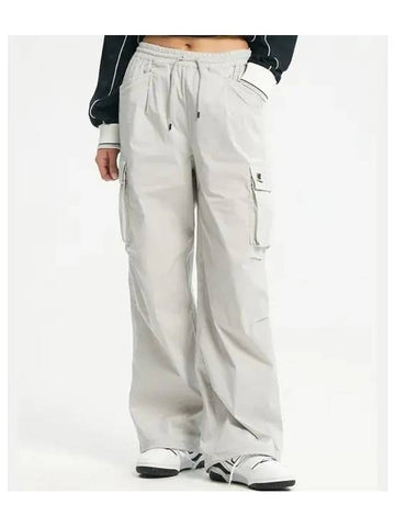 NBNTD4W812 WOMEN WOVEN CARGO PANTS LIGHT GRAY - NEW BALANCE - BALAAN 1