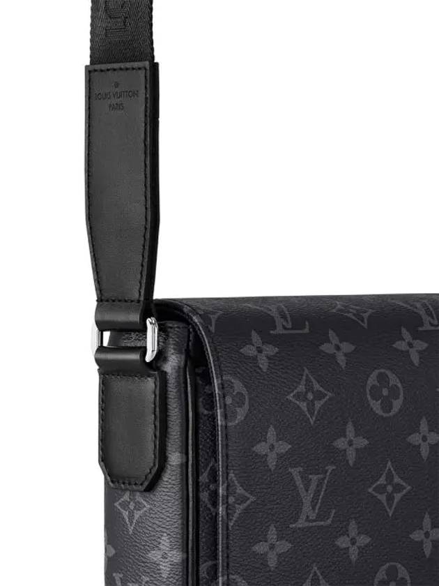 District PM Messenger Bag Black - LOUIS VUITTON - BALAAN 5