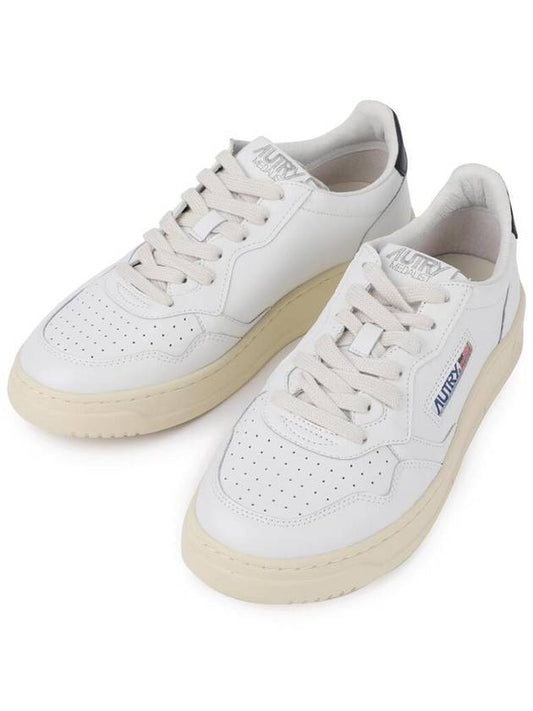 Medalist Low Top Sneakers All White - AUTRY - BALAAN 2