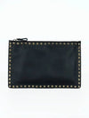 Rockstud Clutch Bag Black - VALENTINO - BALAAN 4