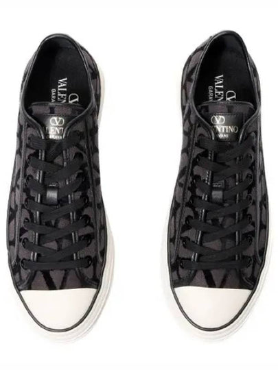 Toile Iconographe Low Top Sneakers Brown - VALENTINO - BALAAN 2