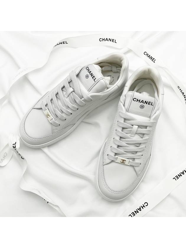 23A Sneakers Gold Logo Lettering White G45085 - CHANEL - BALAAN 2