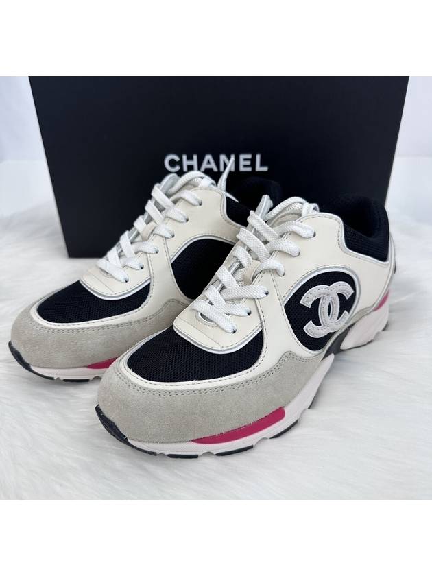 Trainer CC Logo Mesh Suede Low Top Sneakers White Black - CHANEL - BALAAN 2