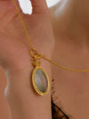 Compass Mother of Pearl Necklace Gold - CHAMBRILLER - BALAAN 6