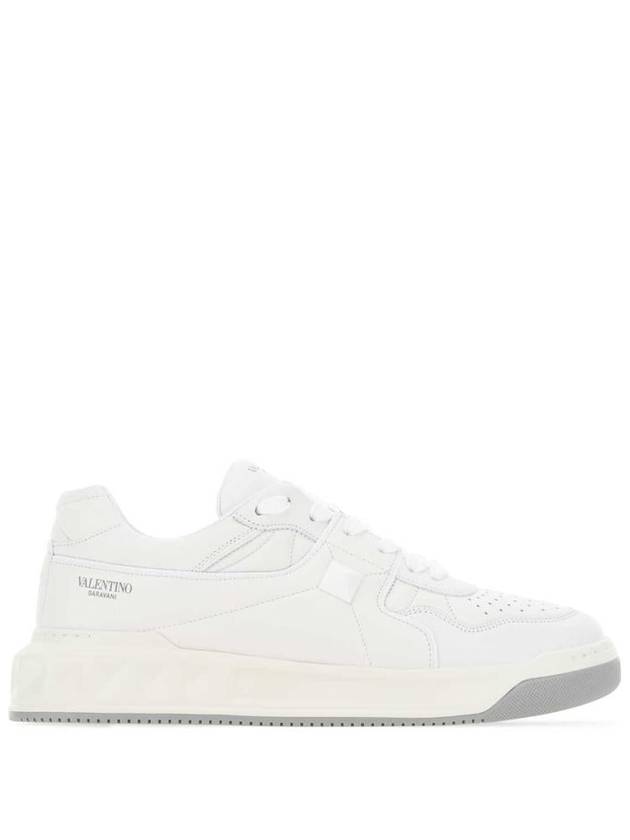 Men's One-Studded Leather Low-Top Sneakers White - VALENTINO - BALAAN 2