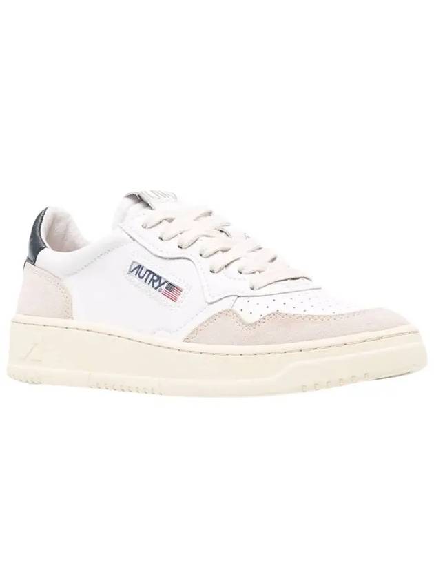 Women's Medalist Sneakers AULW LS28 - AUTRY - BALAAN 3