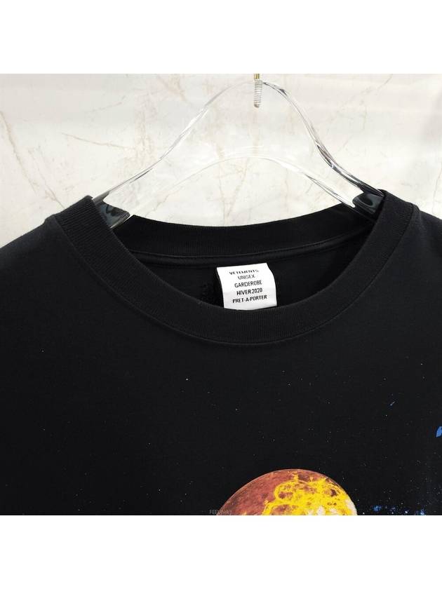 Lux You New Product S Black Venus Planet Short Sleeve T Shirt - VETEMENTS - BALAAN 5