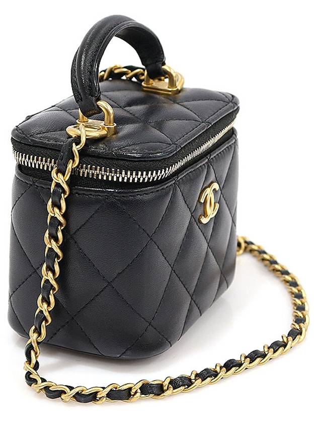 AP2198 Black Lambskin Gold CC Logo Small Chain Cosmetic Vanity Case 2WAY 31st Unit - CHANEL - BALAAN 3