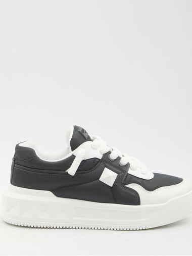 One Stud Xl Low-Top Sneakers - VALENTINO - BALAAN 1