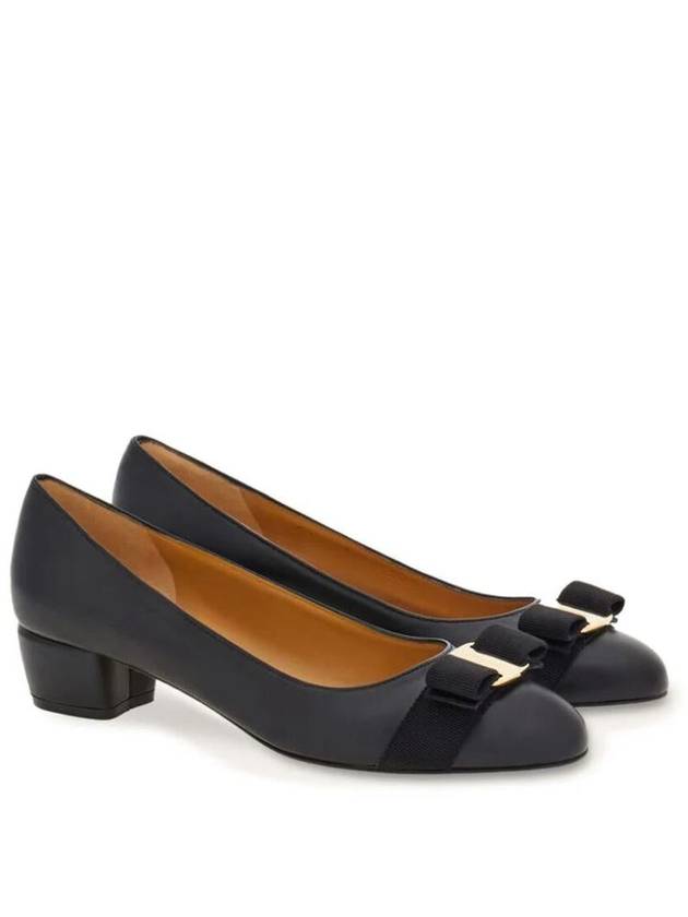 Vana Bow Pumps Black - SALVATORE FERRAGAMO - BALAAN 4