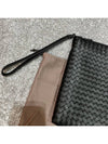 Intrecciato Strap Clutch Bag Black - BOTTEGA VENETA - BALAAN 5