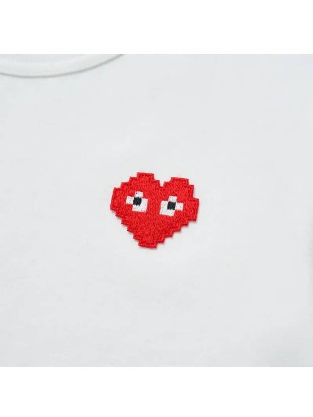 Play Men's Heart Logo Embroidered Short Sleeve T-Shirt P1 T322 3 White - COMME DES GARCONS - BALAAN 4