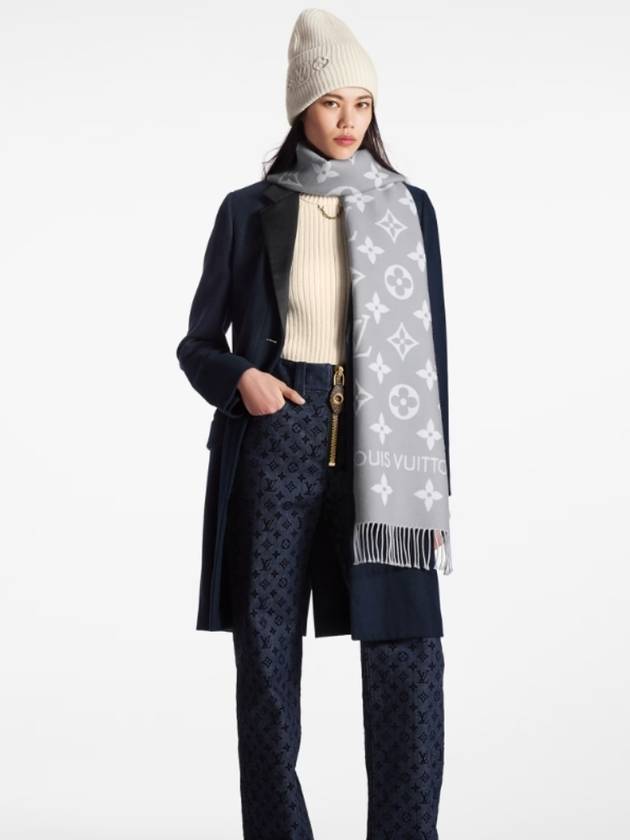 LV Essential Monogram Wool Scarf Light Grey - LOUIS VUITTON - BALAAN 6