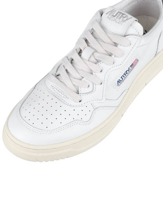 Medalist Low Top Sneakers All White - AUTRY - BALAAN 8