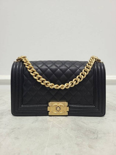 Used luxury goods Lewis It Black caviar vintage gold boy bag medium 30s - CHANEL - BALAAN 1