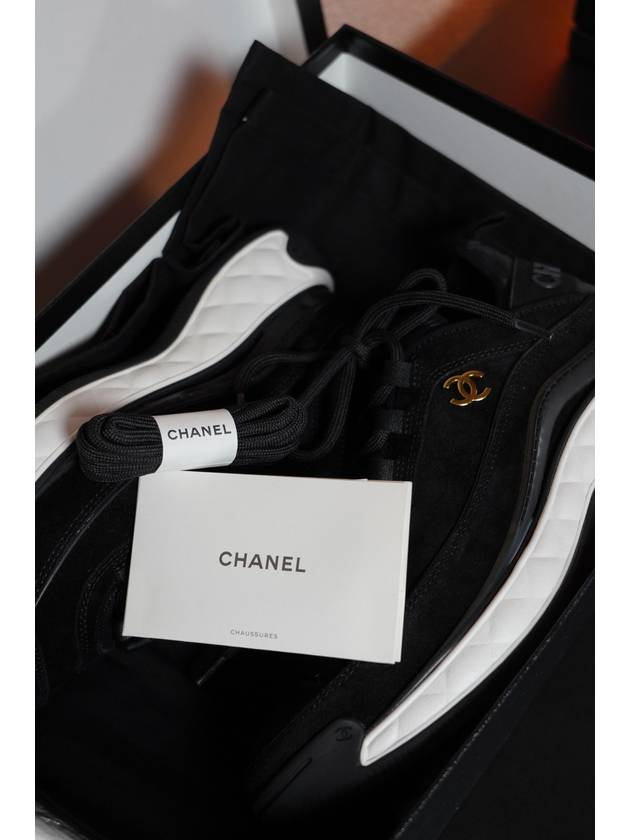 Mixed Fiber Suede Low Top Sneakers Black - CHANEL - BALAAN 8